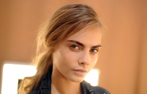 Взгляд, фон, портрет, актриса, красотка, Cara Delevingne, Кара Делевинь