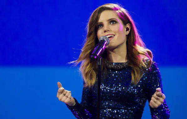 Микрофон, синий фон, солистка, Sydney Sierota, Cool Kids, Echosmith
