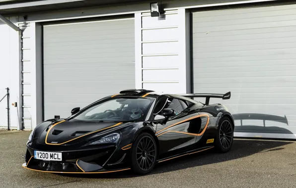 Чёрный, купе, McLaren, боксы, 2020, V8 twin-turbo, 620R, 620 л.с.