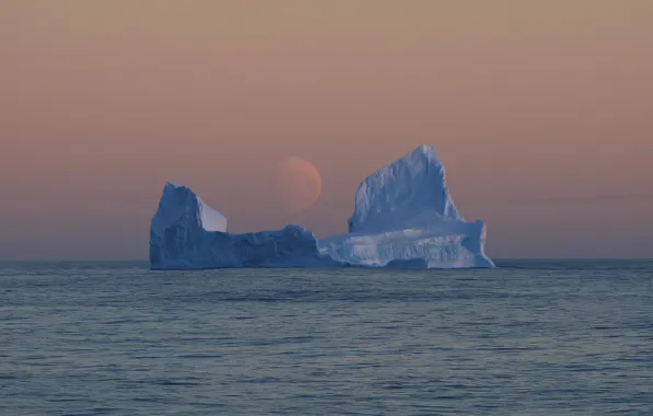 Вечер, айсберг, Антарктида, бледная луна, тихоокеанский сектор Южного океана, море Росса