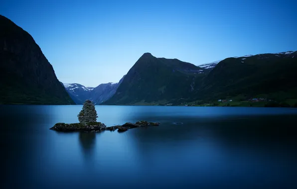 Картинка лес, горы, озеро, камни, Норвегия, Norway, lake Jølstravatnet