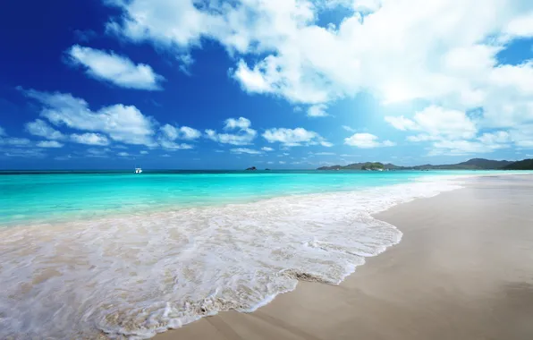 Картинка песок, пляж, небо, облака, пейзаж, природа