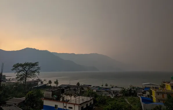 Закат, бухта, залив, Непал, Nepal, pixel 7 pro пример фото, Надвигается дождь, в преддверии дождя