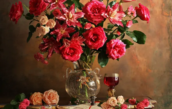 Картинка цветы, стиль, лилии, бокал, розы, букет, ваза, натюрморт