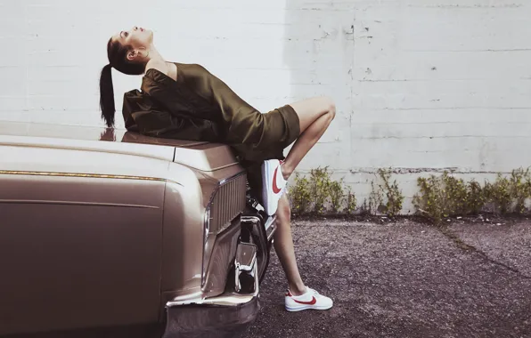 Авто, девушка, поза, фото, модель, Nike, Bella Hadid