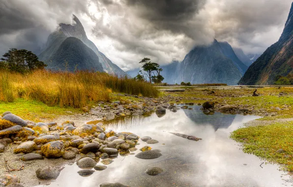 Картинка осень, трава, вода, горы, тучи, камни, Новая Зеландия