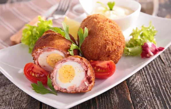 Яйца, шарик, помидор, мясной