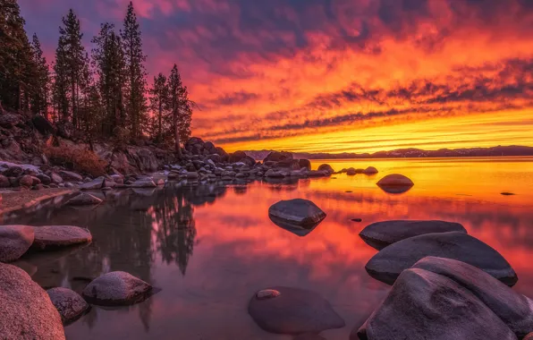 Картинка деревья, закат, озеро, камни, Невада, Nevada, Lake Tahoe, Озеро Тахо