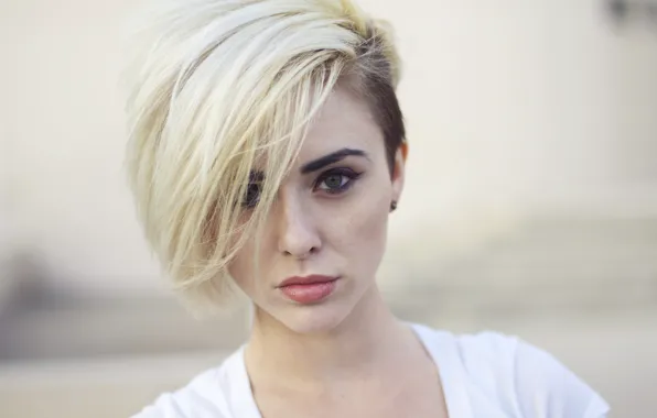 Блондинка, зеленые глаза, Alysha Nett