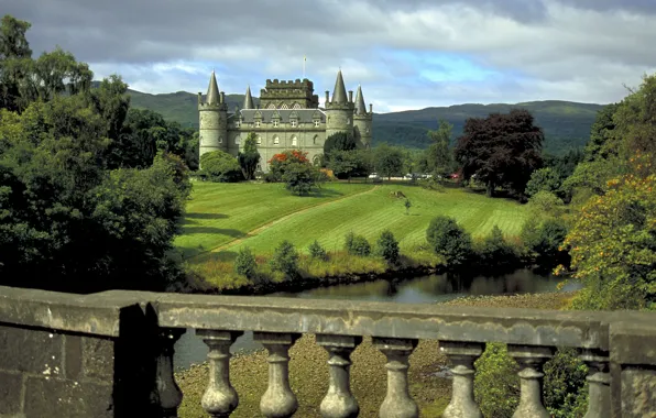 Картинка лес, река, замок