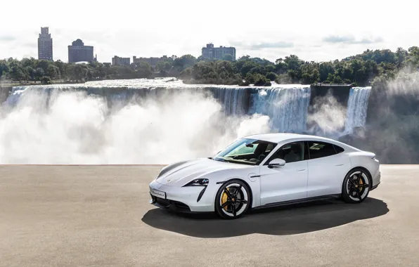 Водопад, Porsche, Turbo S, 2020, Taycan