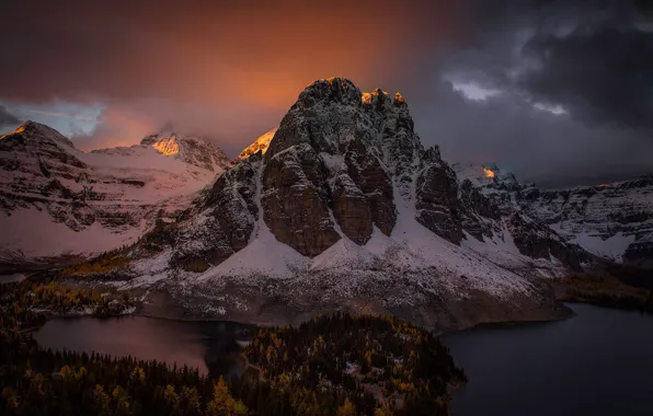 Картинка снег, горы, берег, вершины, вечер, водоем