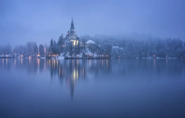 Картинка зима, туман, озеро, остров, утро, Словения, Lake Bled, Slovenia