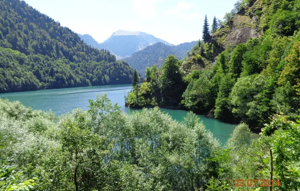 Природа, красота, озеро Рица