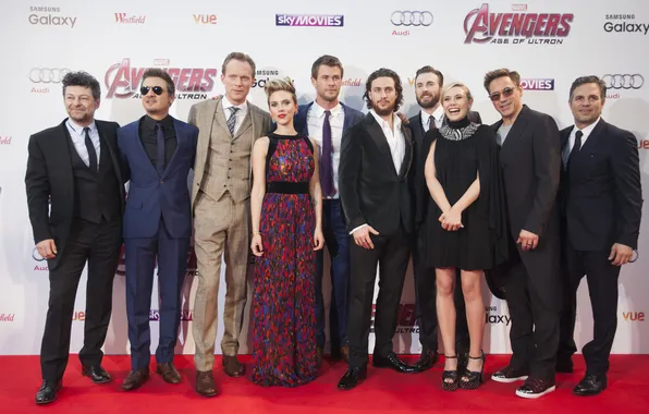 Scarlett Johansson, актеры, Mark, Robert Downey Jr., Chris Hemsworth, Jeremy Renner, Chris Evans, Aaron Taylor-Johnson