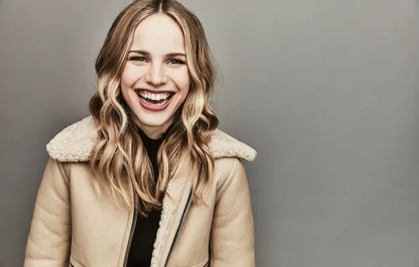 Картинка улыбка, актриса, Halston Sage