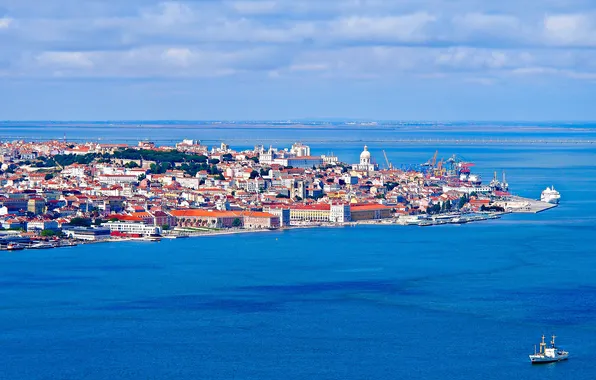 Картинка море, пейзаж, корабль, дома, Португалия, Лиссабон