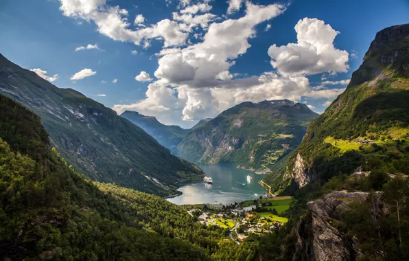 Картинка небо, облака, деревья, горы, скалы, корабли, долина, Норвегия