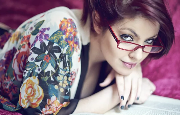 Sexy, Girls, Eyes, Erotic, Redhead, Reading, Pose, Piercing