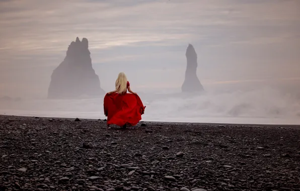 Картинка море, девушка, шторм, настроение, скалы, красное платье
