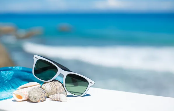 Картинка summer, beach, sea, sun, blue sky, glasses, vacation, shells