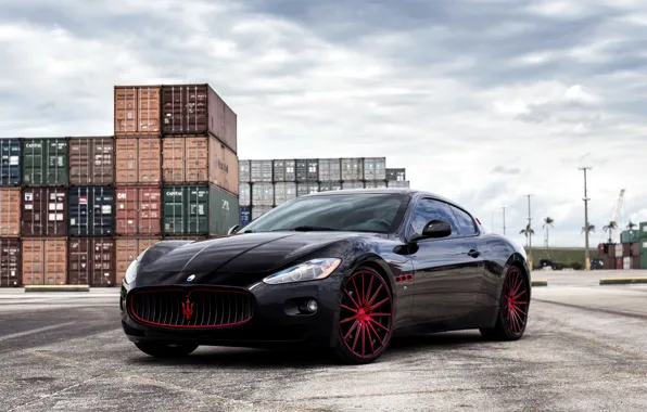 Картинка and red, accents and, exterior, Vossen, Maserati, GranTurismo, wheels, black