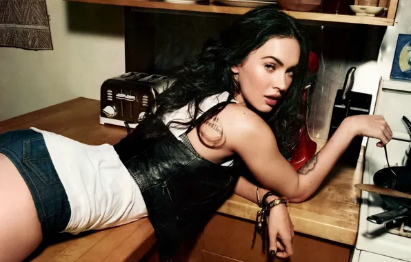 Взгляд, девушка, Меган Фокс, поза, Megan Fox, ситуация, фигура, актриса
