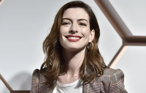 Взгляд, поза, улыбка, макияж, актриса, певица, hair, Anne Hathaway
