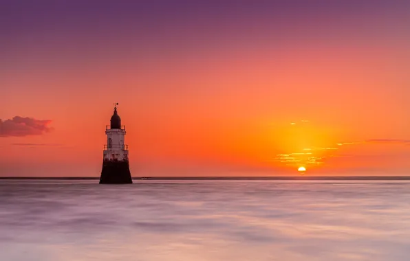 England, Lancaster, Plover Scar Lighthouse, Lancashire Coast, Middleton