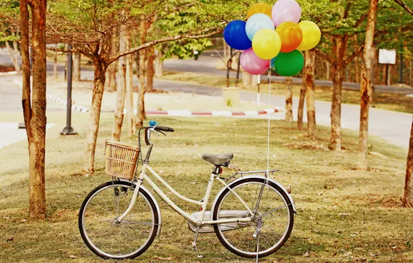 Картинка зелень, трава, шарики, деревья, велосипед, воздушный шар, фон, дерево