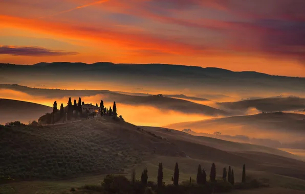 Картинка облака, деревья, дом, холмы, поля, Италия, зарево, Тоскана