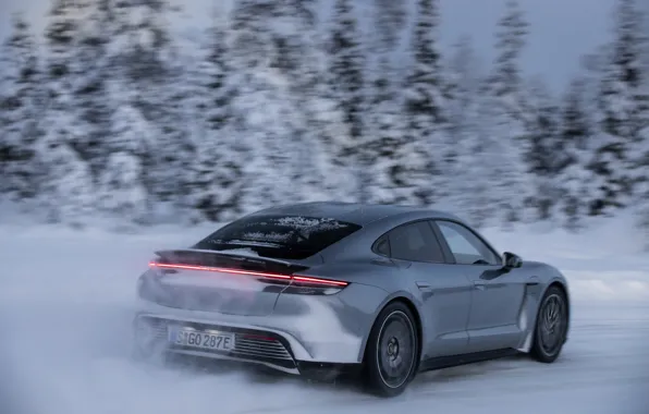 Картинка снег, серый, скорость, Porsche, спойлер, 2020, Taycan, Taycan 4S