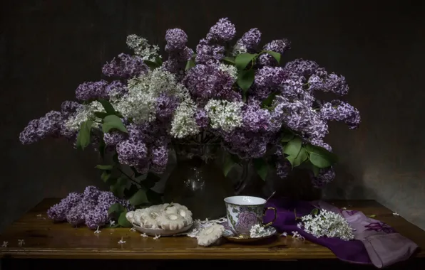 Букет, печенье, чашка, сирень
