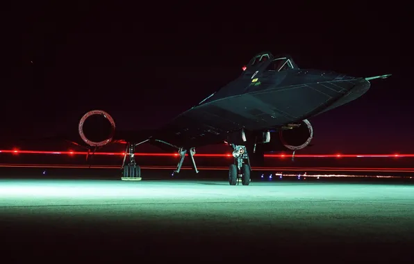 Разведчик, SR-71, истрибитель