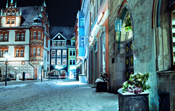 Картинка зима, дорога, снег, ночь, огни, улица, здания, дома