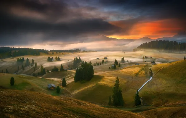 Картинка лес, небо, закат, горы, дом, поля, луга, Krzysztof Browko