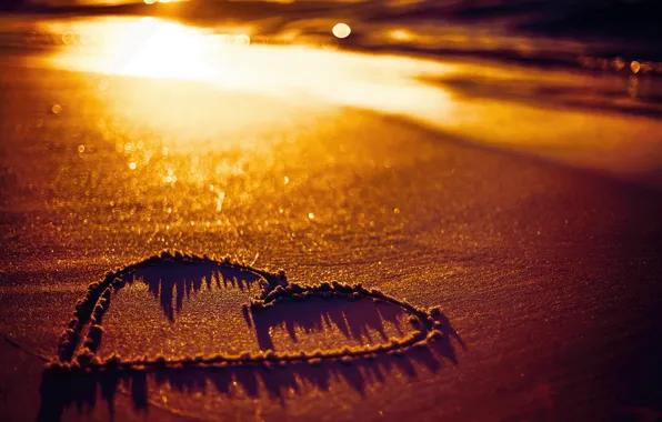Картинка песок, пляж, love, beach, сердечко, heart, sunset, sand