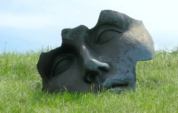 Картинка лицо, Трава, памятник