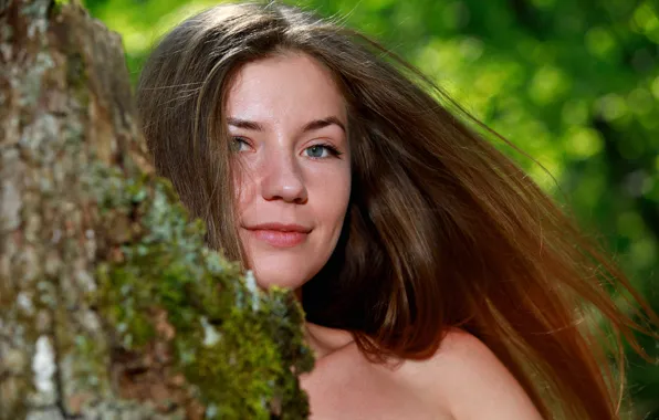 Brunette, Tree, Smile, Forest, Look, Met-Art, Stare, Grin