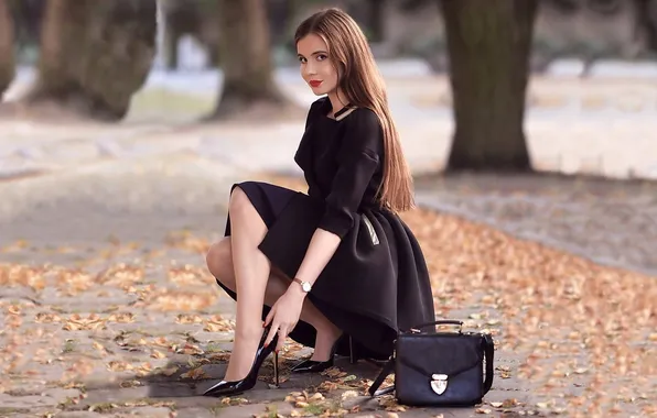 Картинка girl, dress, legs, woman, model, pretty, ariadna Mayevskaya