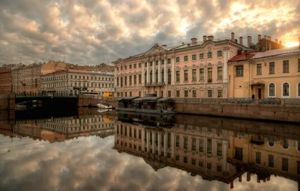 Отражение, река, дома, Санкт-Петербург