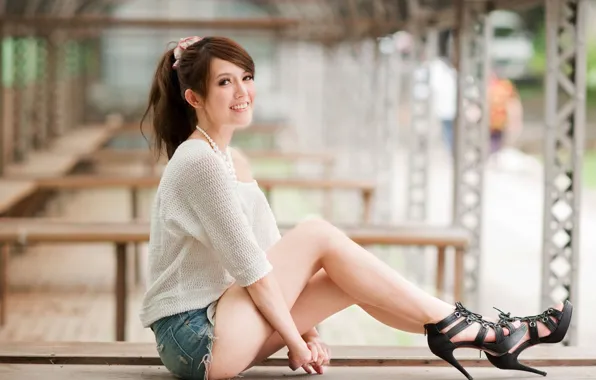 Картинка girl, shorts, legs, model, beauty, asian