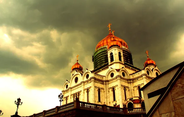 Пасмурно, церковь, Москва, храм, ХрамХристаСпасителя, Кропоткинская