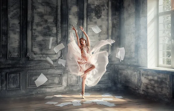 Картинка девушка, бумага, стены, танец, босиком, платье, окно, блондинка