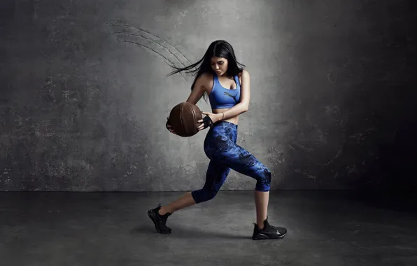Знаменитость, Puma, Kylie Jenner