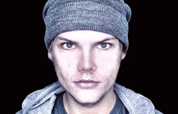 RIP, Avicii, музыкальный продюсер, Тим Берглинг, шведский диджей