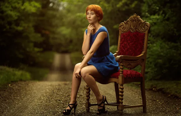 Картинка дорога, лес, девушка, стул, Regina Piil
