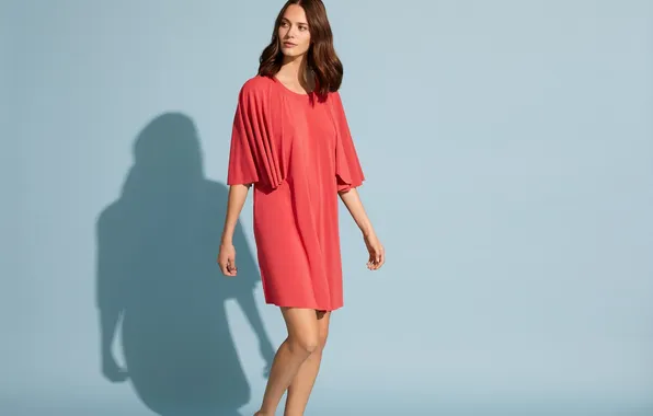 Long hair, woman, young, beautiful, model, charming, tunic, Joy Van der Eecken