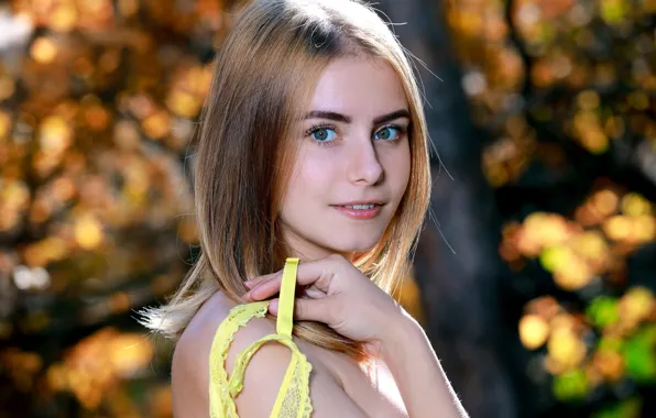 Tree, Autumn, Yellow, Look, Pose, Forrest, Met-Art, Yellow Bra