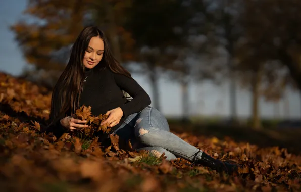 Осень, девушка, поза, настроение, джинсы, Anastasia, длинные волосы, опавшие листья